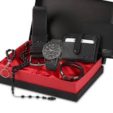 babalar gunu hediyesi polo deri cuzdan kemer kol saati bileklik set modeli 1 sinif malzemeden uretilmistir sevdiklerinize anlamli ve kemer kartlik cuzdan