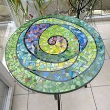 My New Mosaic Table Top Tanura Available For Purchase Diameter 60 Cm Tisch Stainedglassart Dance Bistro Mobel Mosaik Diy Mosaikfliesen Mosaik