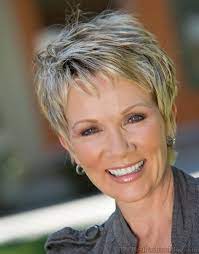 15 Best Hairstyles For Women Over 50 With Fine Hair Haircuts Hairstyles 2021 Haircuts For Wavy Hair Short Hairstyles Fine Haircut For Thick Hair