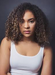 Arianna Williams's Instagram, Twitter & Facebook