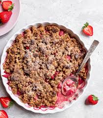 Erdbeer Rhabarber Crumble Rezept In 2020 Erdbeer Rhabarber Rezepte Rhabarber