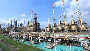 Proyek ini bagian dari new grass root refinery (ngrr) yang dibangun pertamina untuk memenuhi kebutuhan energi. Mengintip Proyek Pertamina Yang Bikin Warga Tuban Viral Borong Mobil