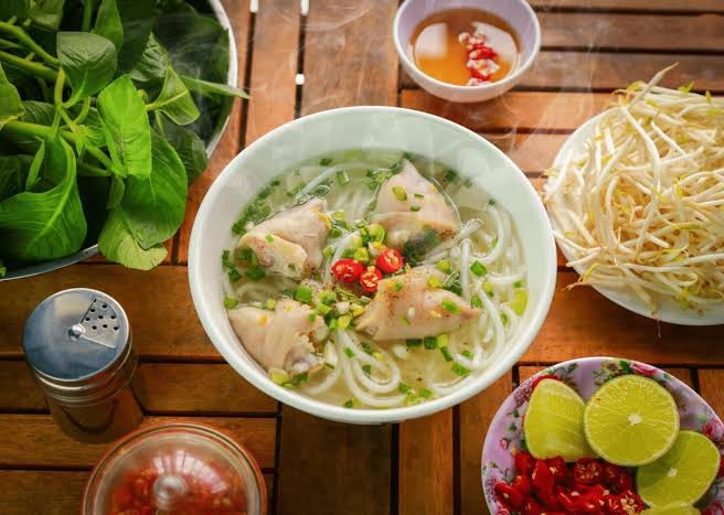 Bánh canh Trảng Bàng Tây Ninh: 11 quán ăn ngon & cách nấu – VinWonders