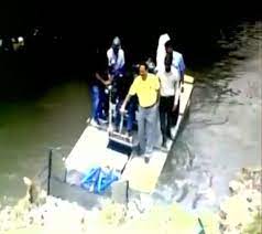 Duplicate, tournaments, money games, vugraph, more. Video Of Benigno Aquino Iii Falling Off Boat Is Actually Mayor From India
