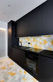 ¿buscas, pues, inspiración para diseñarte una cocina negra? Cocinas En Color Negro Ventajas Del Color Negro En Cocinas