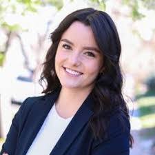 Lauren Bowe's Instagram, Twitter & Facebook