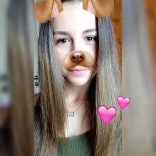 Juliette Roth's Instagram, Twitter & Facebook