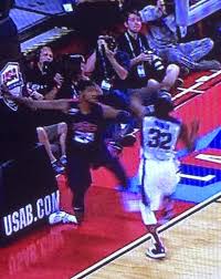 Here is video of the leg injury. Paul George Suffered A Horrific Injury At Usa Scrimmage In Las Vegas Video Powcast Sports
