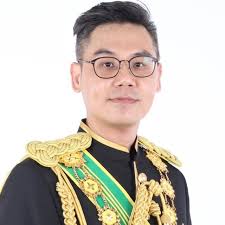 Tenemos que hablar de Lucas Bergvall. 19 años. Dirigiendo este juego de los  Spurs él solo... Era buscado por todos los grandes clubes cuando estaba en  Suecia. Los Spurs le dieron la