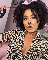 happyhalloween 🐱💕 I normally don't dress up, but this year I did two  looks! It was so much fun! 🎃👻 2nd look is #Venus 🤍 . . . #halloween  #halloweencostume #halloweenmakeup #halloween🎃 #