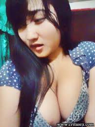 Aku merasakan sekujur tubuhnya menghangat. Cerita Sex Sedarah Ngentot Adik Kandung Cerita Sex