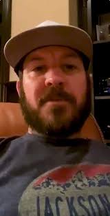 No one loves me If you love me feel free to send me a direct message to  know that my trued fans still exist I will find time to reply to your