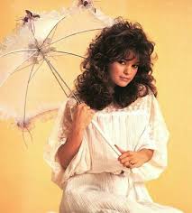 Valerie ann bertinelli is an american actress and television personality. Valerie Bertinelli Picture 11 Younger Days Valerie Bertinelli Young Valerie Bertinelli Valerie
