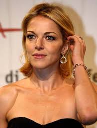 She got her first part in a film, la ballata di eva, at 14. La Bellissima Claudia Gerini Welness