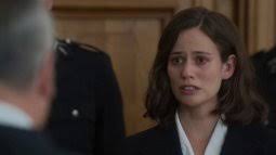 Voilà une bonne femelle bien chienne.elle devrait sucer une bite en se faisant cravacher le cul.pour être baissée une fois que les fesses sont. Ntg3eyppq0ncym