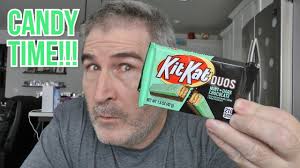 Kit Kat DUOS Mint + Dark Chocolate Candy REVIEW 🍬🍫