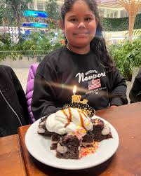 Feliz vuelta al sol mi ratoncita hermosa 🤩 Bienvenida a los 9 añitos mi  vida