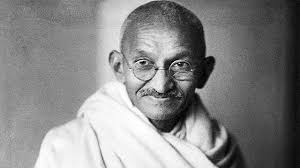 angelo evangelista (@angiueva)