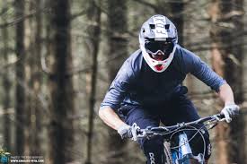 6 Leichte Mtb Fullface Helme Und Helme Mit Abnehmbarem Kinnbugel Im Vergleichstest Enduro Mountainbike Magazine