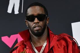Mais de 100 pessoas processam rapper Diddy por agressão sexual