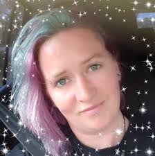 Vielleicht kann mir jemand verraten, warum die Praxis Dr. Hach (Kardiologe)  in der Hollesenstraße geschlossen ist? Meine Freundin hatte bzw. "hätte"  heute Vormittag einen Termin gehabt und stand vor verschlossener Tür.  Telefonisch