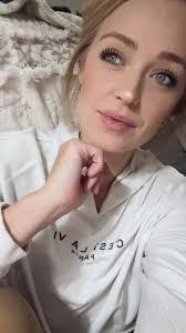 April Abernathy's Instagram, Twitter & Facebook