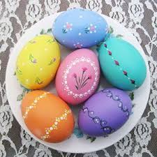 Porcelain easter eggs created by talented french artist juliette clovis. Hand Painted Ceramic Easter Eggs These Delicately Painted Pastel Eggs Are A Nonedible Decorative Altern Easter Egg Decorating Easter Eggs Easter Egg Painting