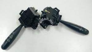 Untuk bahagian dalaman, visor matahari pemandu hadapan dilengkapi dengan cermin solekan, manakala bahagian pemandu dilengkapi dengan pemegang tiket. Signal Lampu Switch Perodua Myvi Car Accessories Parts For Sale In Klang Selangor Mudah My