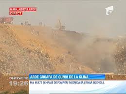 În momentul acela, cantitatea de gunoi se reduce la jumătate. Incendiu Puternic La Groapa De Gunoi De La Glina Observatornews Ro