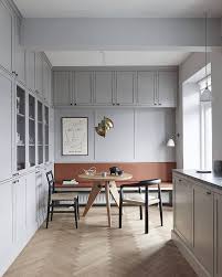 Imaginer Un Coin Repas Dans Le Prolongement De La Cuisine Avec Des Amenagements Sur Mesure Et Une Ban Interior Design Kitchen Home Decor Kitchen House Interior