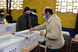 Tras la megaelección de mayo de 2021, gran parte de las regiones deberán ir a una segunda vuelta para elegir a su próximo gobernador. Providencia