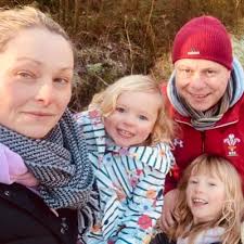 Olivia Griffiths (@livrees)