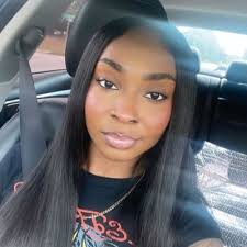 Amber Clouser (@amberinparis)