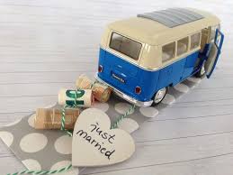 Hochzeitsauto Volkswagen T1 Bus Blau Weiss 1963 Das Stilvolle Geldgeschenk Zur Hochzeit Der Vw Bus Geschenkidee Hochzeit Geld Hochzeit Auto Geschenke