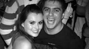 Joven argentina se casa en San Valentín con el asesino de su gemela