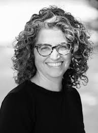 Meryl Kramer's Instagram, Twitter & Facebook