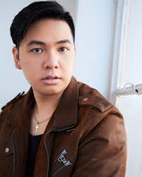 ᴛᴏᴘʜᴇʀ ɴɢᴏ