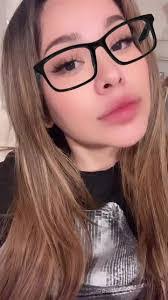 Isabel Alva's Instagram, Twitter & Facebook