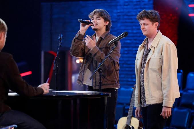 The Voice' Battles Luke Curran vs Evan James