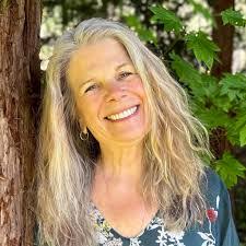 Jenny Rook's Instagram, Twitter & Facebook