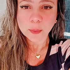 Cena de filme ou pegadinha? Nada disso, é Joinville mesmo! Um casal  resolveu viver sua própria versão de “Netflix e rolê”, mas sem pagar a  conta! Eles foram até o famoso Palácio