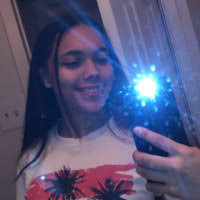 Isabella Kirk's Instagram, Twitter & Facebook