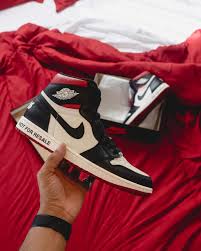 Jordan Retro 1 Not For Resale Varsity Red Sneakers Men Fashion Sneakers Air Jordans Retro