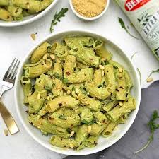 You Just Can T Have A Bad Day When It Involves Creamy Avocado Pesto Pasta This Is Such A Simple And Delicious Easy Pasta Recipes Best Pasta Salad Pesto Pasta