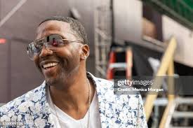 20 Photos & High Res Pictures