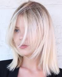 Bob hairstyle with side part and loose waves. 50 Head Turning Hairstyles For Thin Hair To Flaunt In 2020