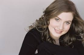 Stephanie Wenger's Instagram, Twitter & Facebook