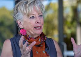 Malnourished aged care residents 'starving to death' warn experts