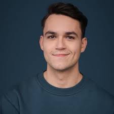 Thomas Lapointe's Instagram, Twitter & Facebook