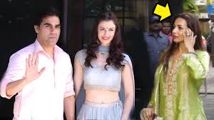 He has taken none as his partner yet. Arbaaz Khan Leaves With New Girlfriend As Soon As Malaika Arora Arrives At Salman S Ganpati 2018 Youtube